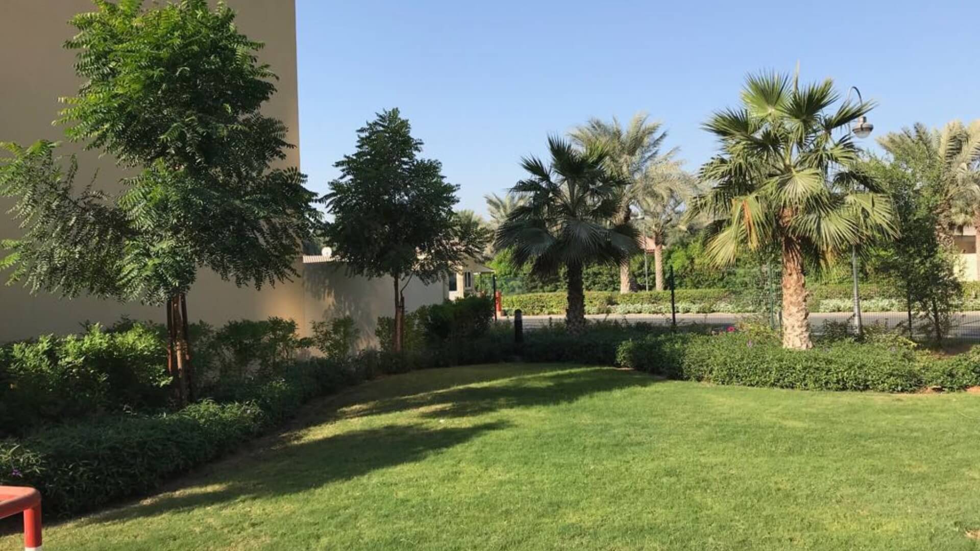 Villa zum Verkauf in Dubai, VAE, 5 Schlafzimmer, 662 m², Nr. 25168 – Foto 4