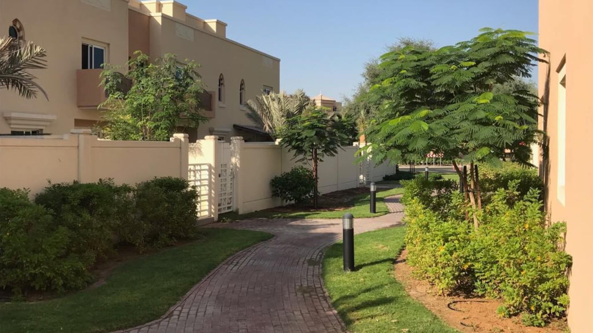 Villa zum Verkauf in Dubai, VAE, 5 Schlafzimmer, 706 m², Nr. 25171 – Foto 4