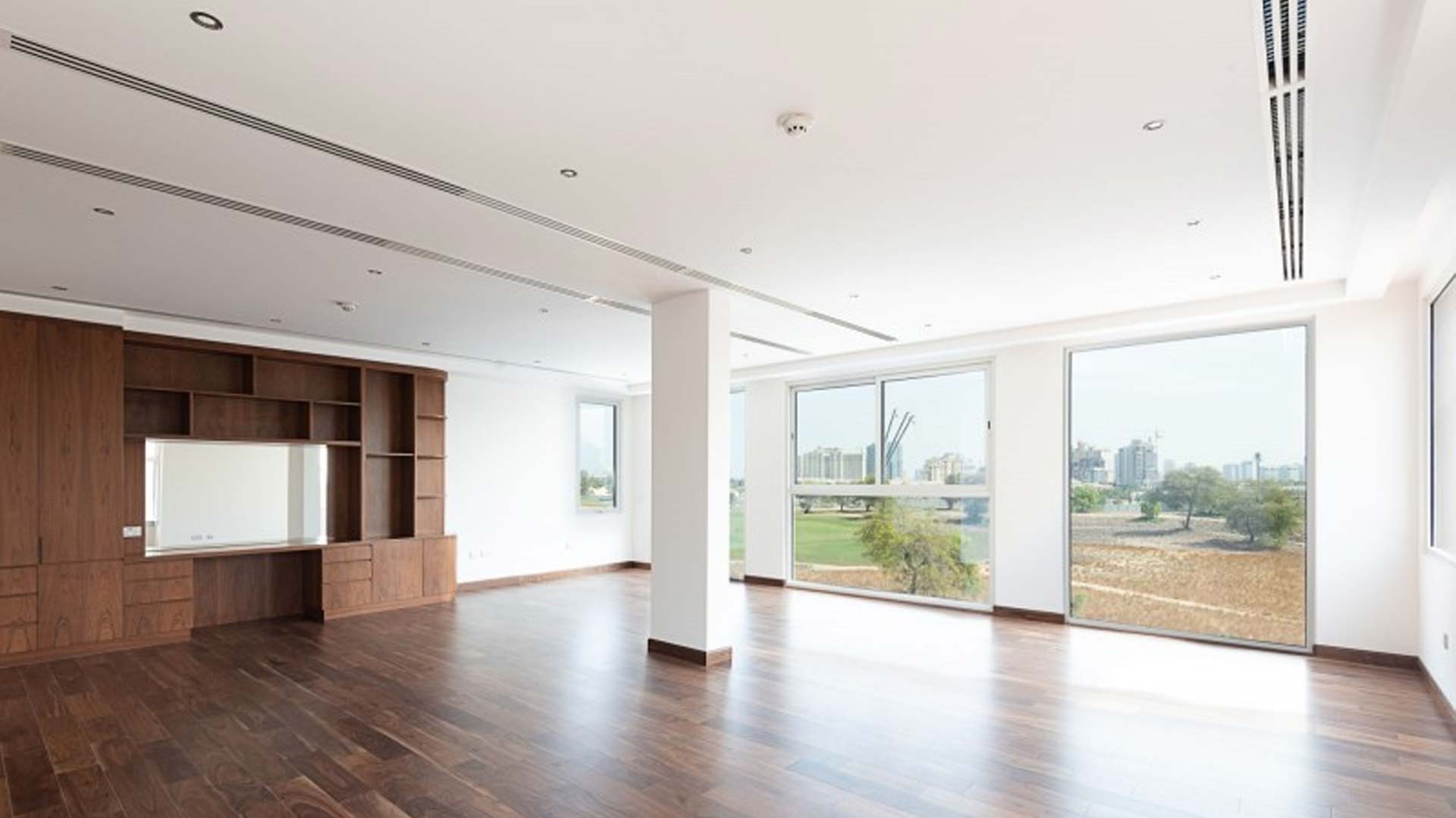 Villa zum Verkauf in Dubai, VAE, 4 Schlafzimmer, 2069 m², Nr. 25587 – Foto 1