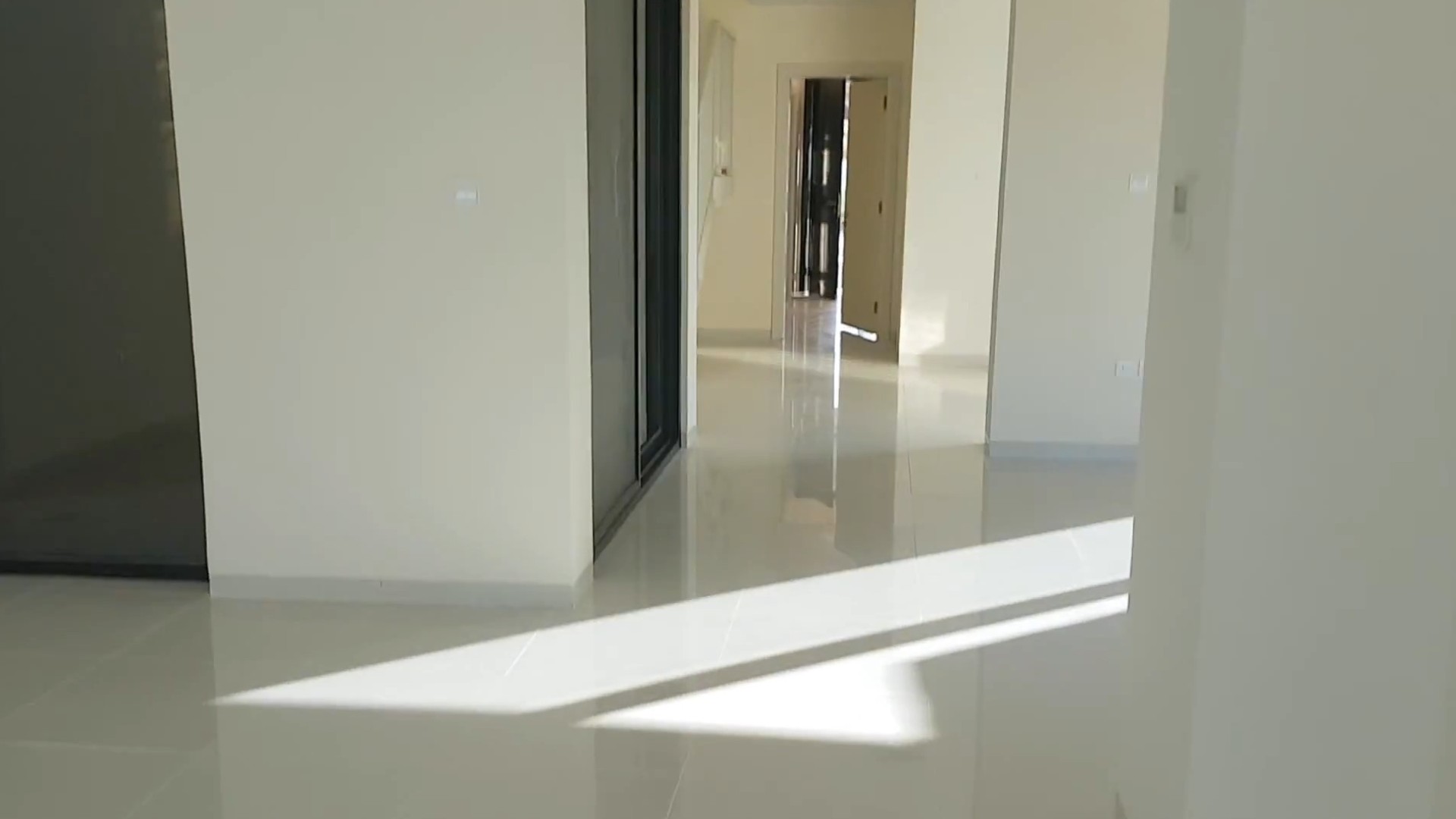 Villa zum Verkauf in Dubai, VAE, 5 Schlafzimmer, 401 m², Nr. 26190 – Foto 4