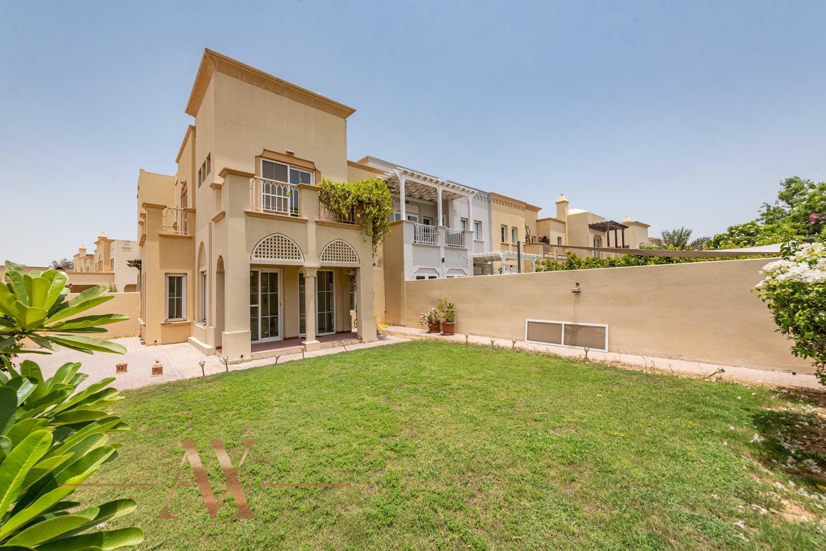 Villa à The Springs, Dubai, EAU, 2 chambres, 297,3 m² № 25050 - 1
