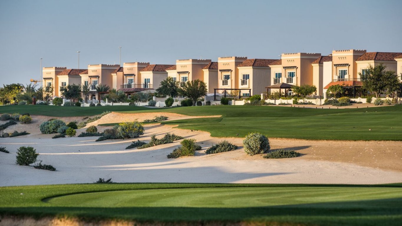 Villa à vendre à Dubai Sports City, Dubai, EAU 5 chambres, 613 m2 No. 25117 - photo 1