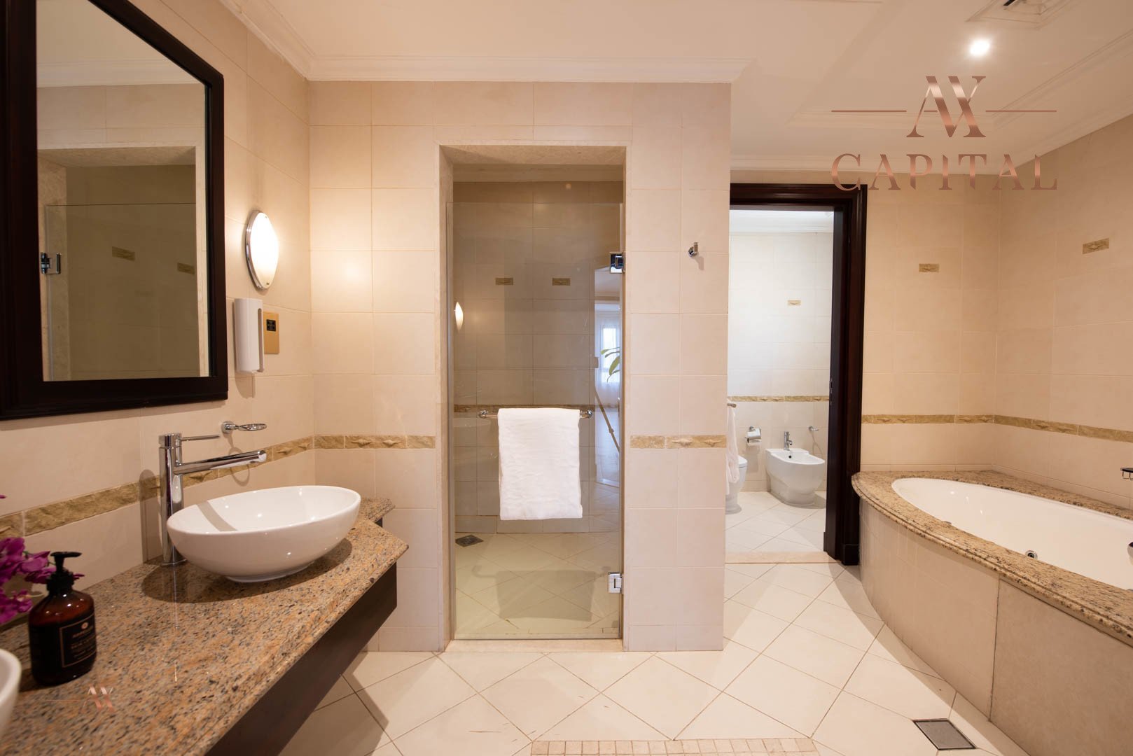 Villa à Palm Jumeirah, Dubai, EAU, 4 chambres, 624,1 m² № 25000 - 7