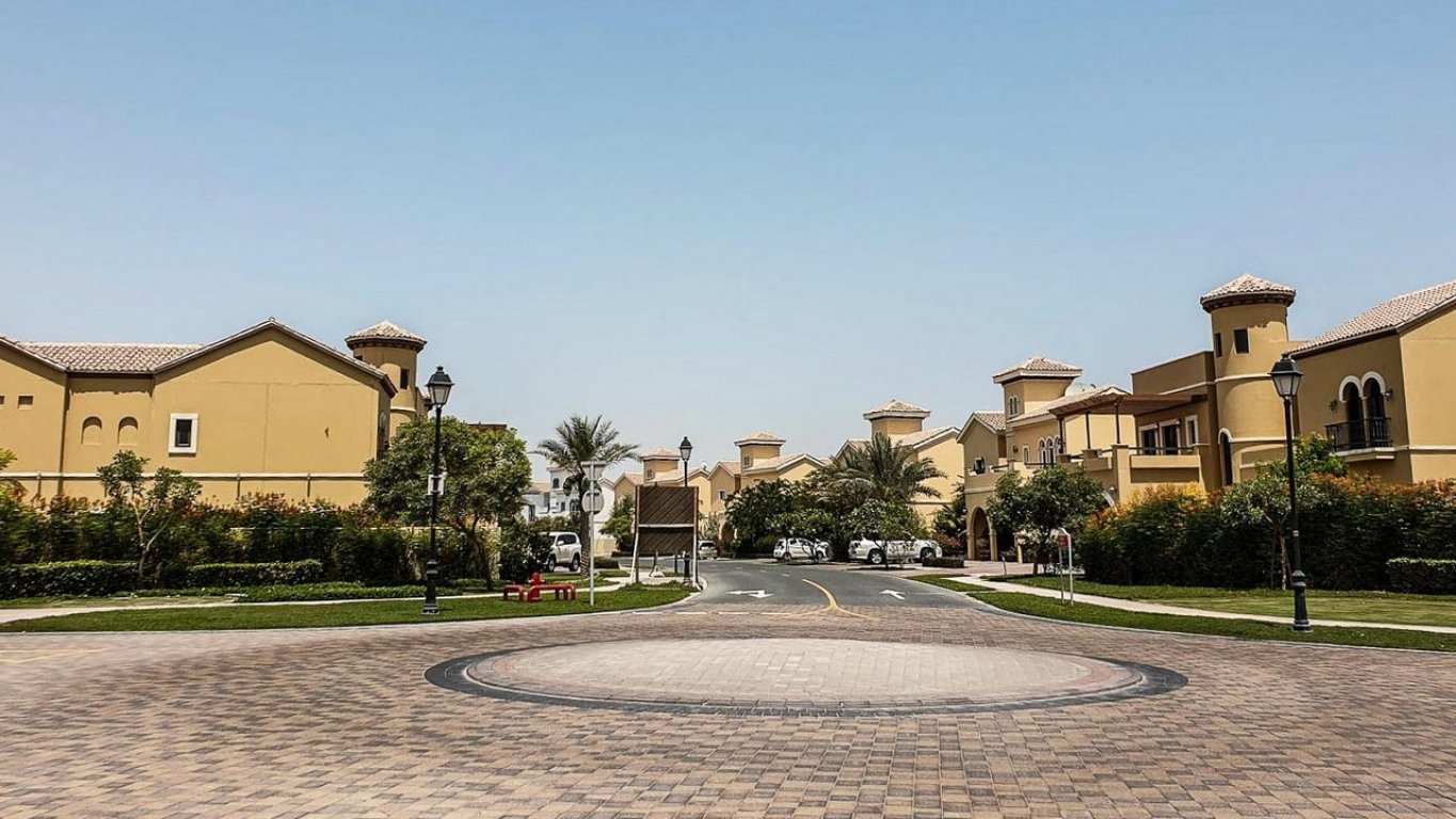 Villa in Dubai Land, Dubai, UAE, 5 bedrooms, 362 sq.m. No. 25106 - 3