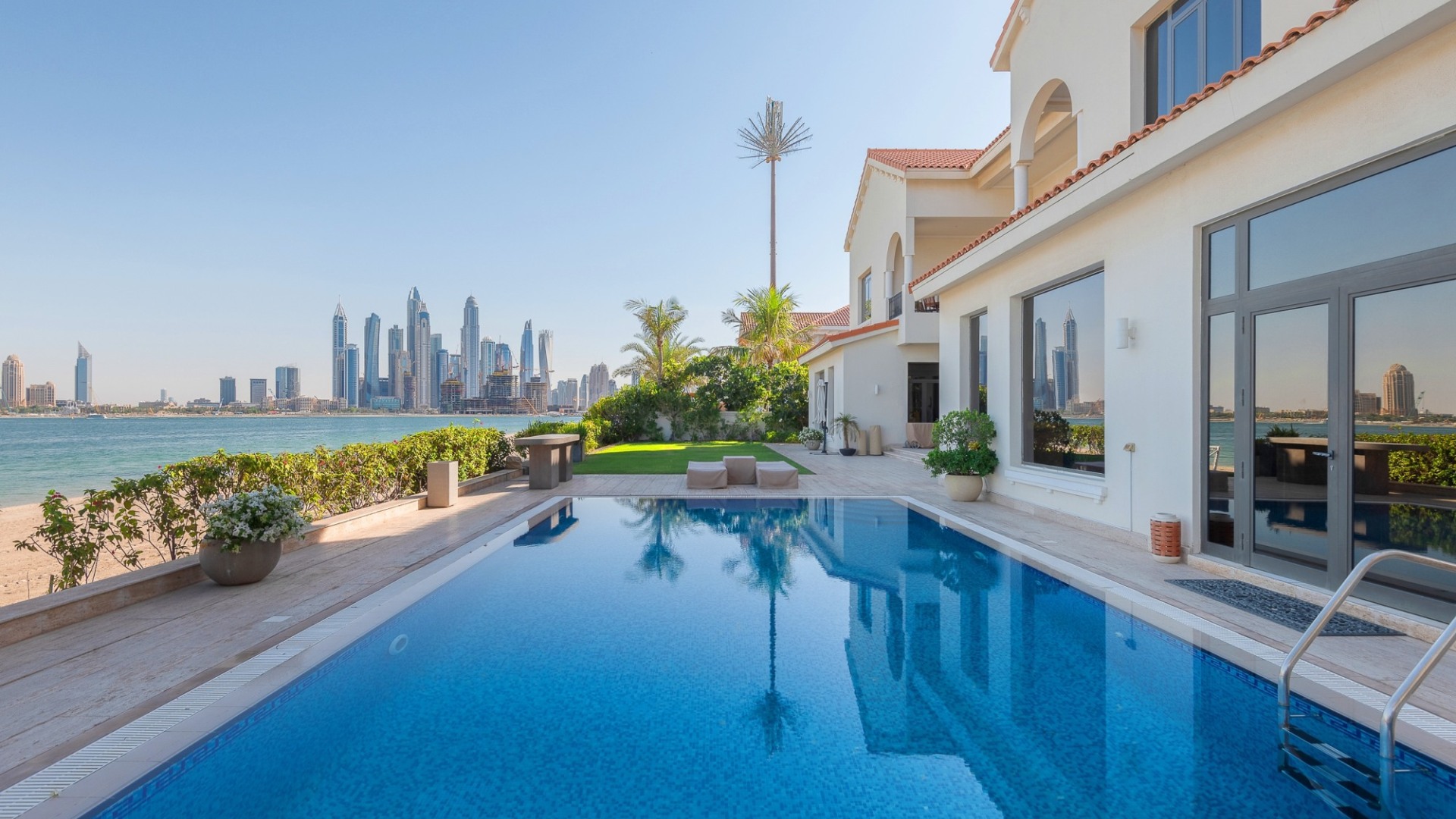 Villa in Palm Jumeirah, Dubai, UAE, 5 bedrooms, 650 sq.m. No. 25210 - 5