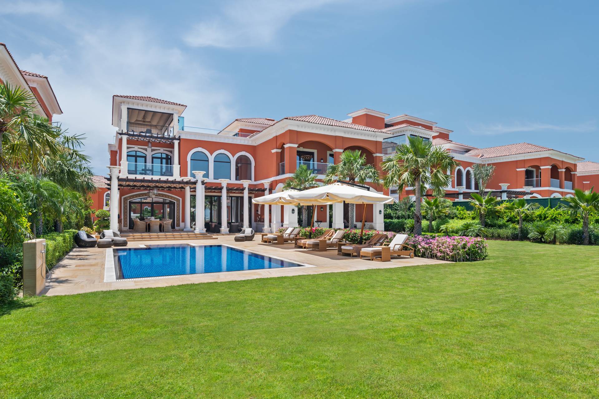 Villa in Palm Jumeirah, Dubai, UAE, 7 bedrooms, 1051 sq.m. No. 25104 - 4