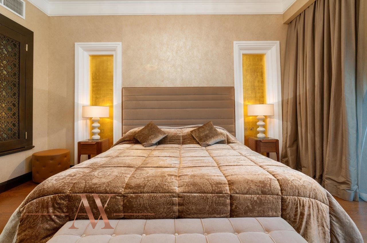 Villa in Palm Jumeirah, Dubai, UAE, 5 bedrooms, 649.6 sq.m. No. 25038 - 14