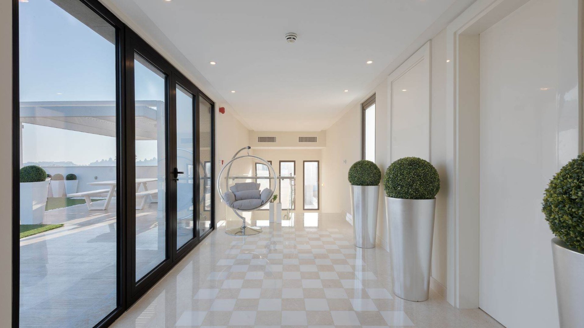 Villa in Palm Jumeirah, Dubai, UAE, 5 bedrooms, 650 sq.m. No. 25210 - 2