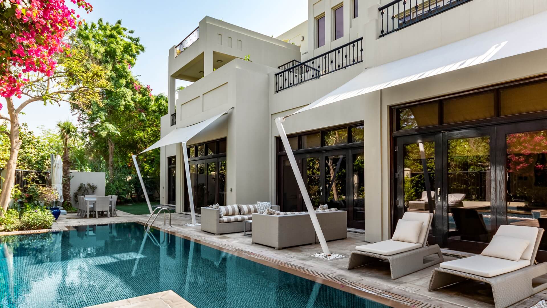 Villa for sale in Al Barari, Dubai, UAE 4 bedrooms, 445 sq.m. No. 25455 - photo 1