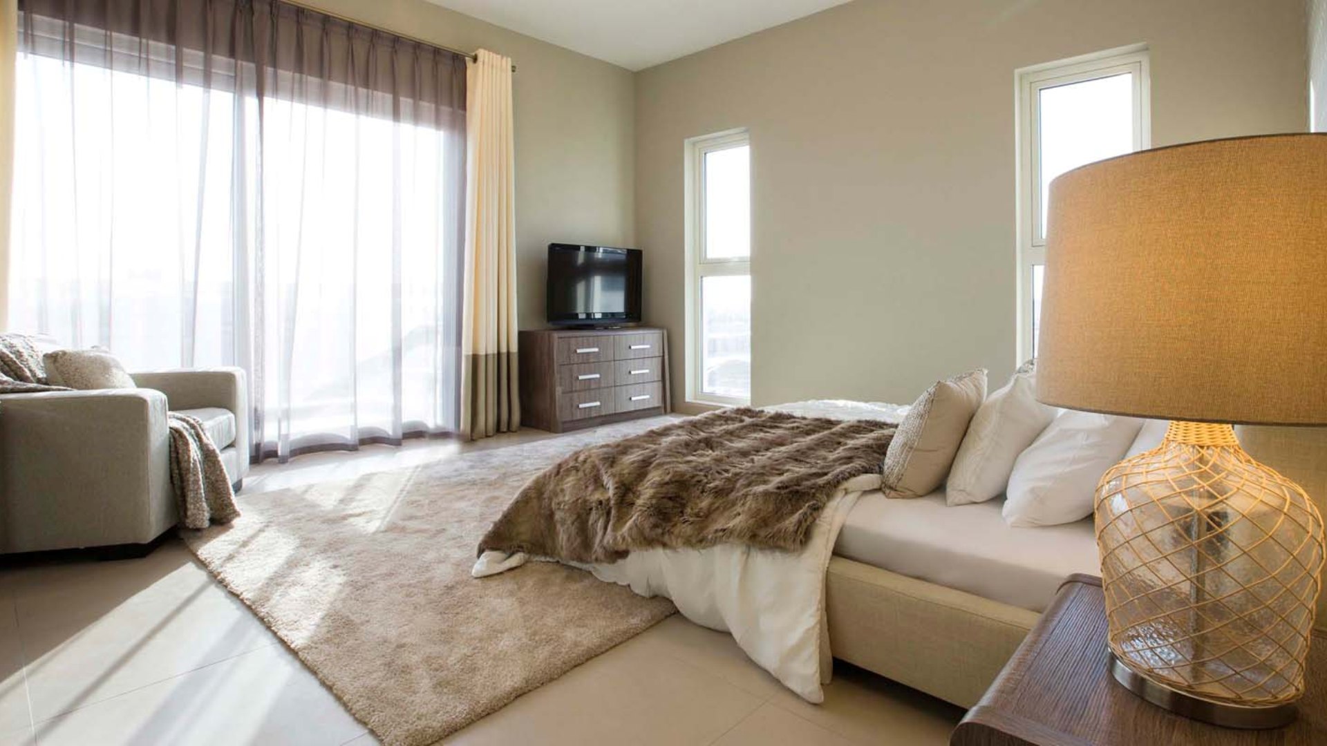 Villa for sale in Al Warsan, Dubai, UAE 3 bedrooms, 154 sq.m. No. 25502 - photo 1