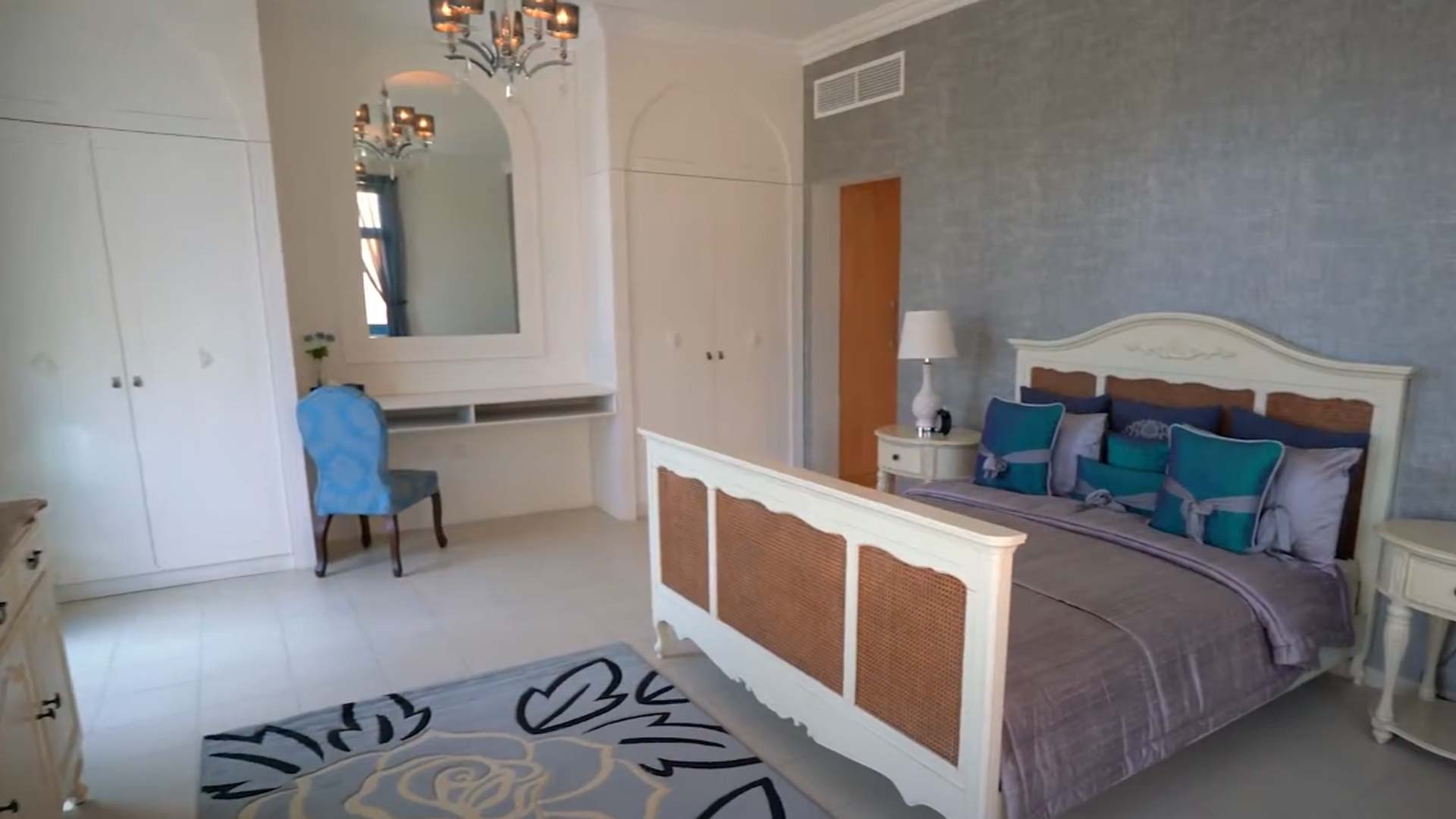Villa in Falcon City of Wonders, Dubai, UAE, 5 bedrooms, 650 sq.m. No. 25600 - 2