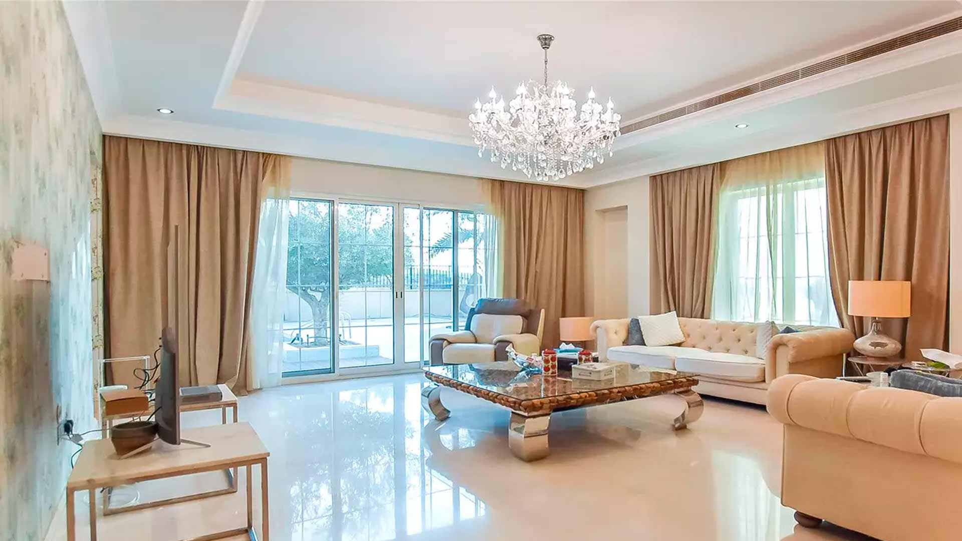 Villa in Arabian Ranches, Dubai, UAE, 4 bedrooms, 481 sq.m. No. 25752 - 1