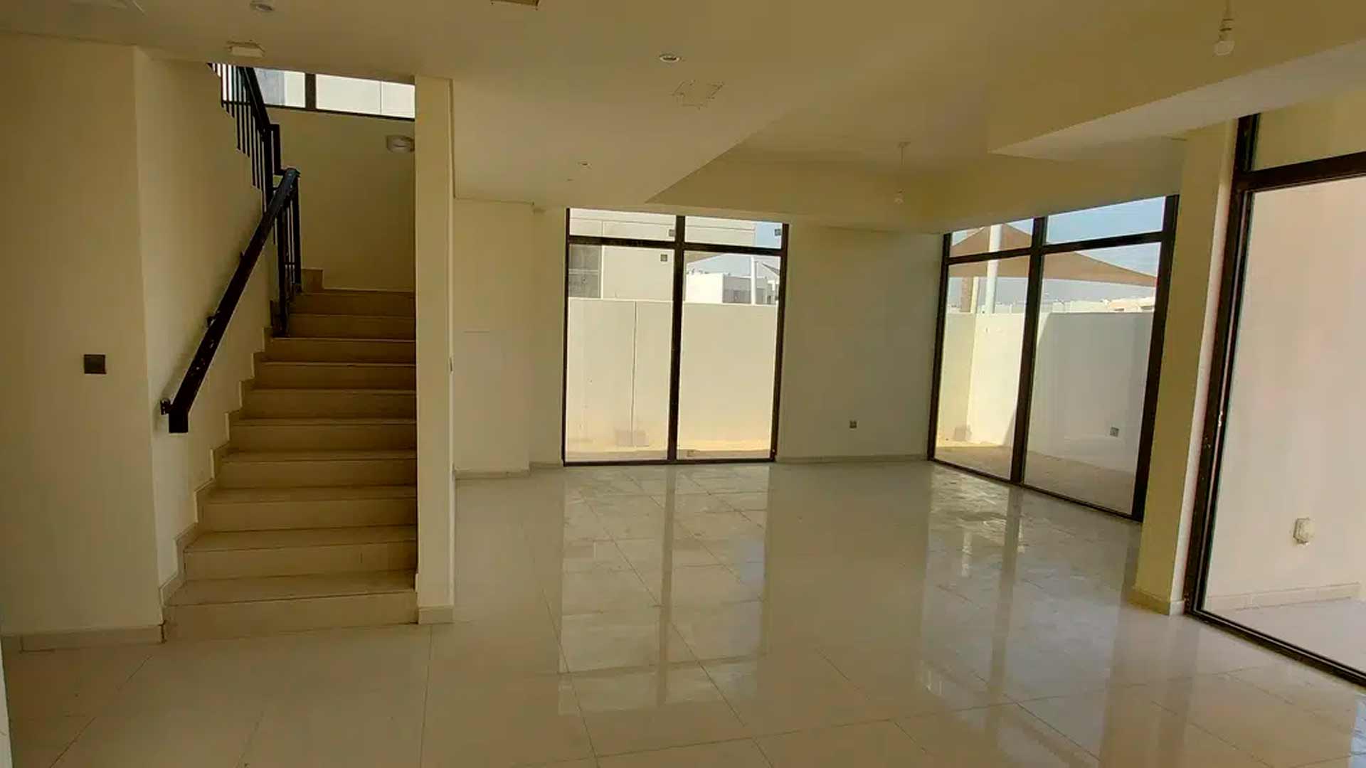 Villa for sale in DAMAC Hills, Dubai, UAE 3 bedrooms, 174 sq.m. No. 25859 - photo 4