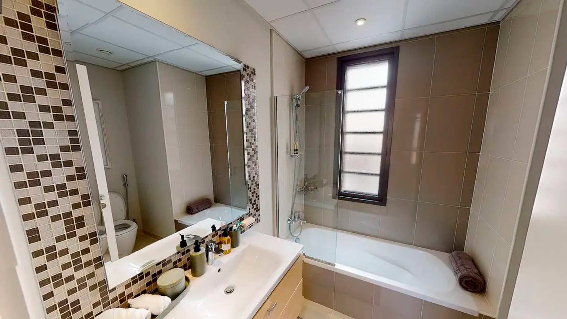 Villa for sale in DAMAC Hills, Dubai, UAE 6 bedrooms, 376 sq.m. No. 25882 - photo 7