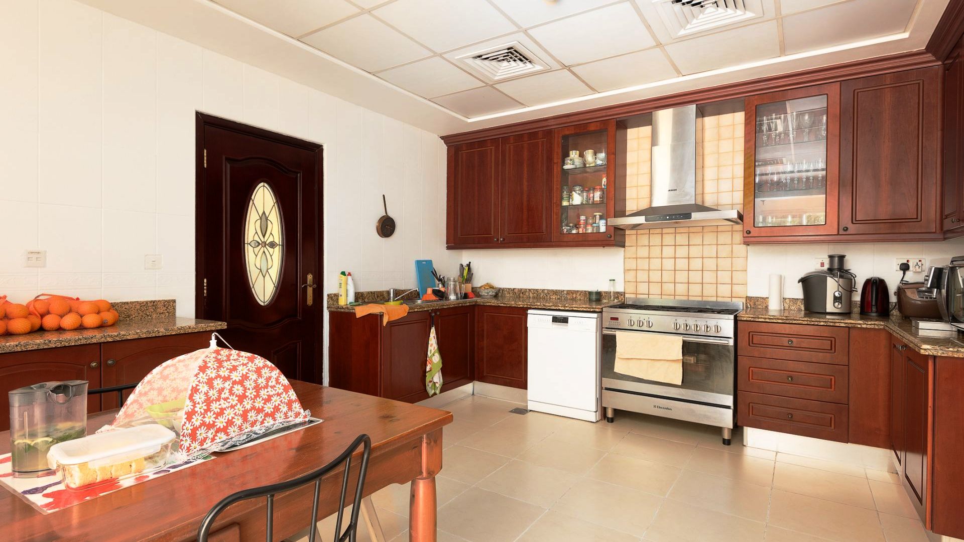 Villa in Arabian Ranches, Dubai, UAE, 6 bedrooms, 450 sq.m. No. 26562 - 1