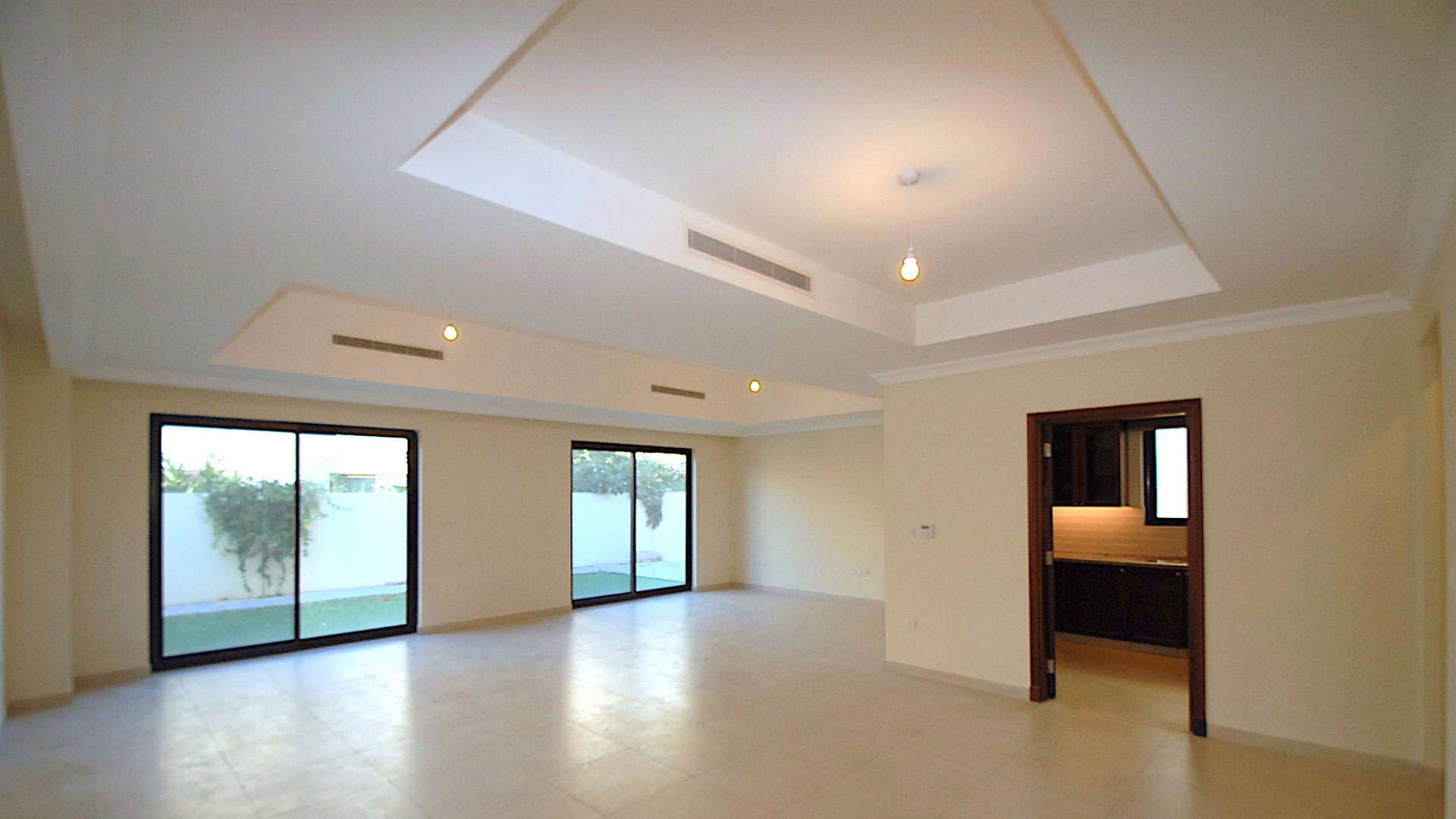 Villa in Arabian Ranches 2, Dubai, UAE, 5 bedrooms, 324 sq.m. No. 26299 - 1