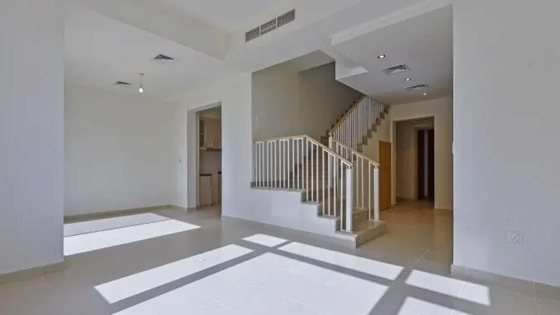 Villa in Reem, Dubai, UAE, 3 bedrooms, 330 sq.m. No. 26464 - 5