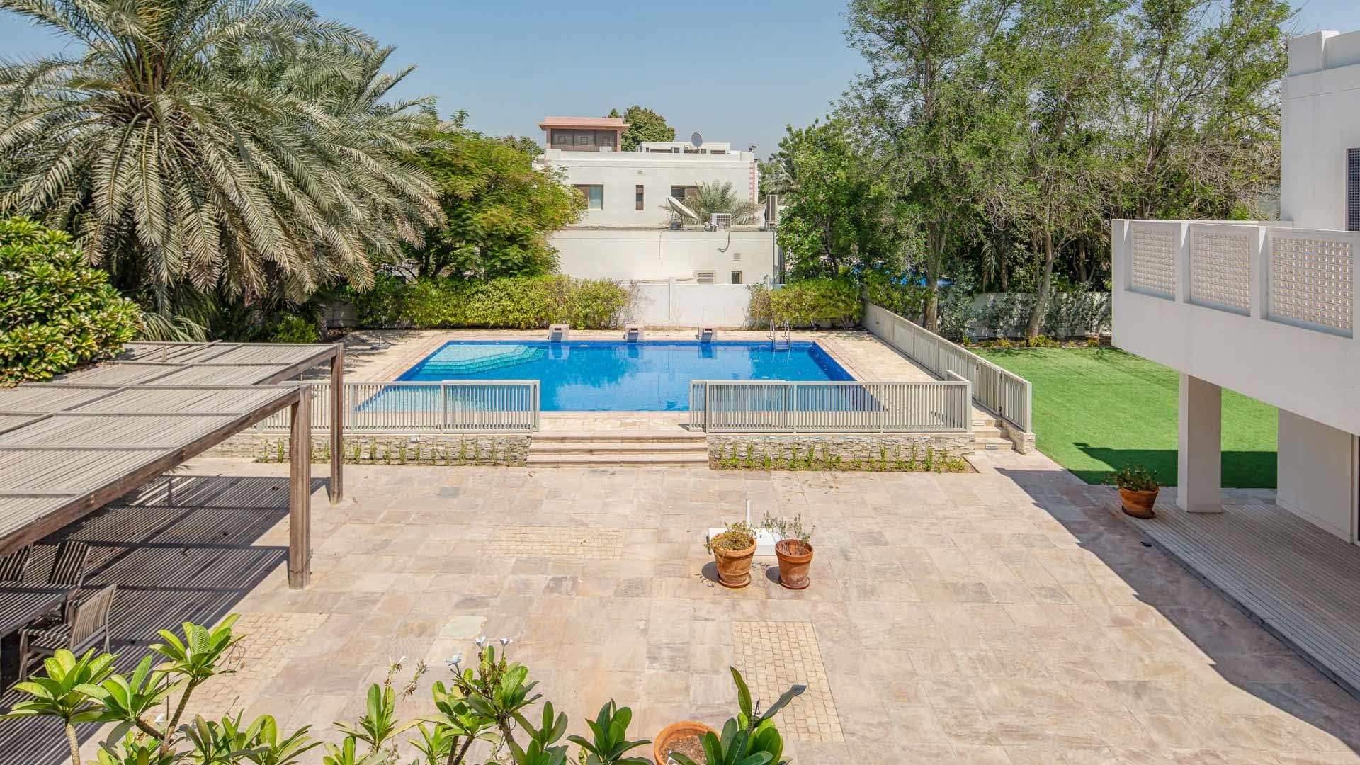 Villa in Emirates Hills, Dubai, UAE, 6 bedrooms, 1114 sq.m. No. 26507 - 3