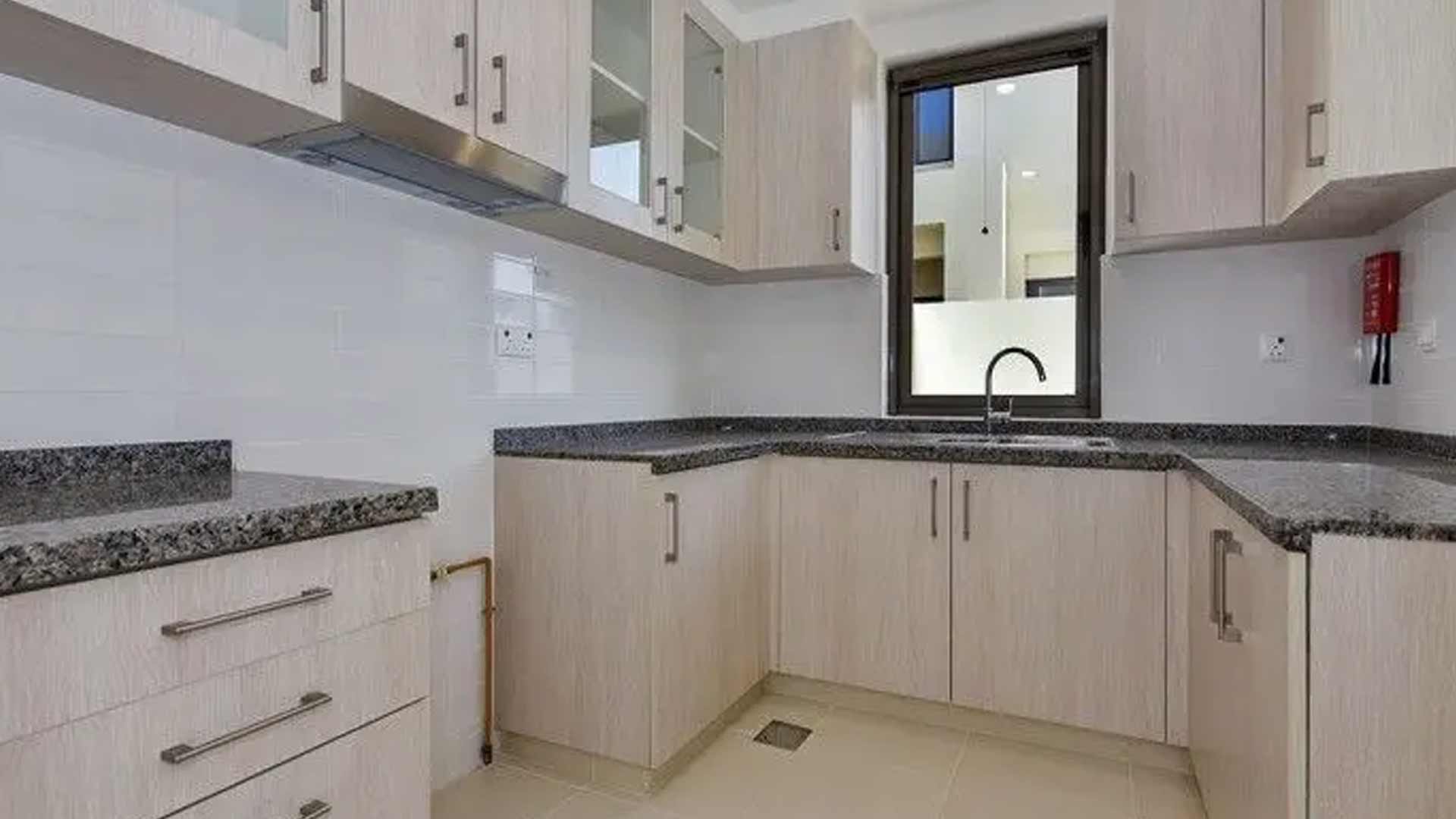 Villa in Reem, Dubai, UAE, 3 bedrooms, 330 sq.m. No. 26464 - 2