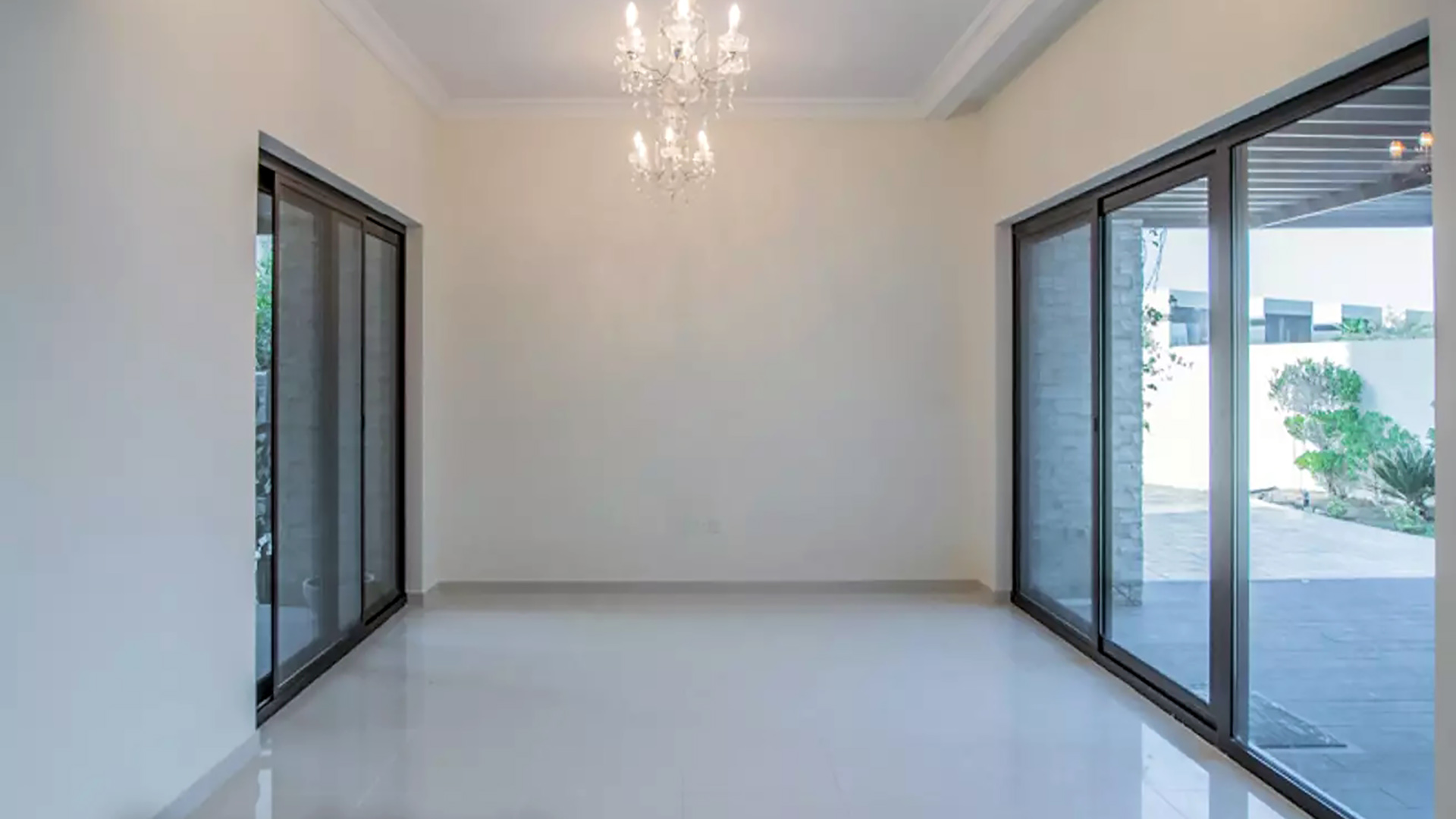 Townhouse for sale in DAMAC Hills, Dubai, UAE 4 bedrooms, 422 sq.m. No. 26201 - photo 2