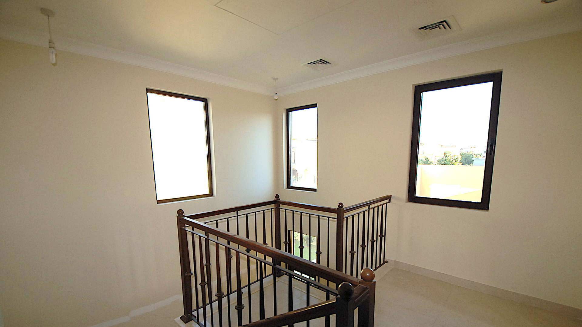 Villa in Arabian Ranches 2, Dubai, UAE, 5 bedrooms, 324 sq.m. No. 26299 - 2