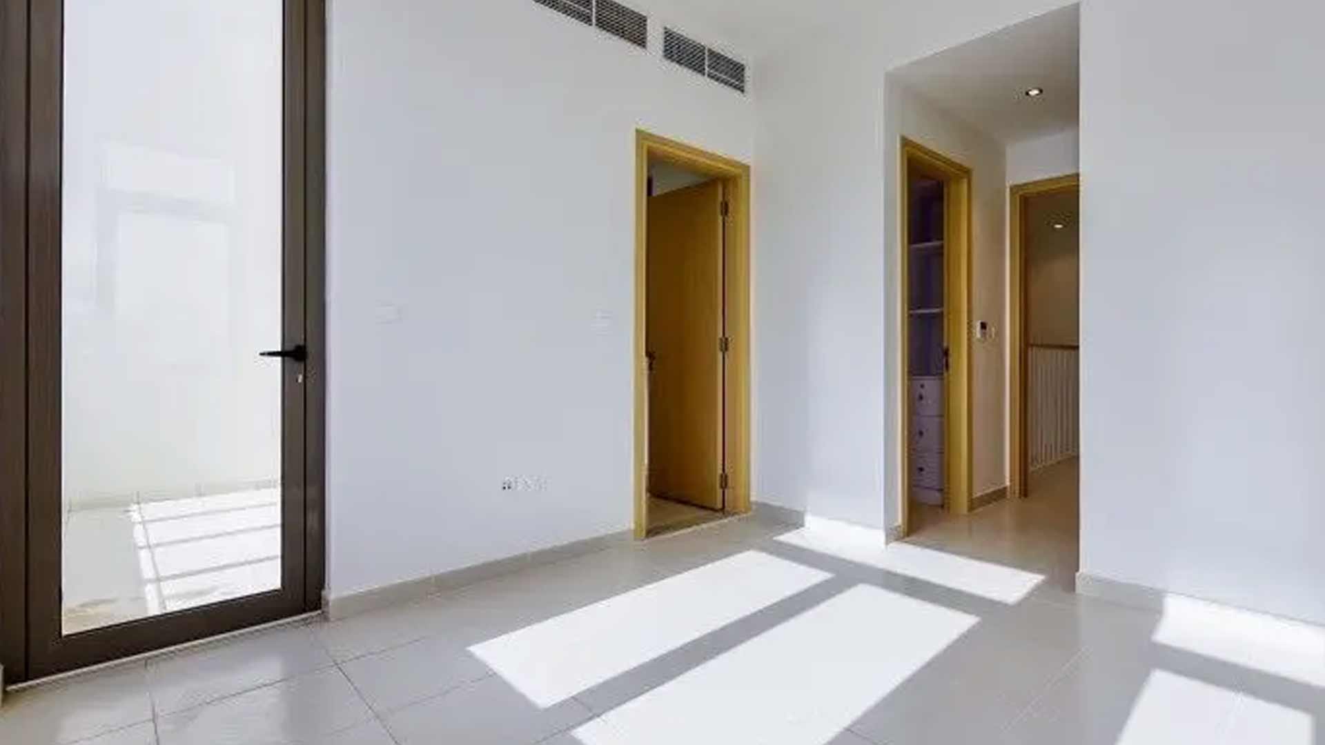 Villa in Reem, Dubai, UAE, 4 bedrooms, 276 sq.m. No. 26460 - 4