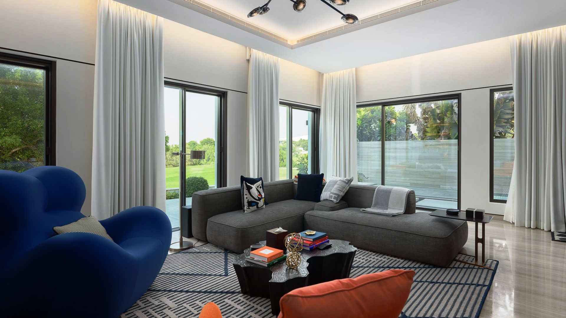 Villa in Emirates Hills, Dubai, UAE, 3 bedrooms, 243 sq.m. No. 26576 - 4