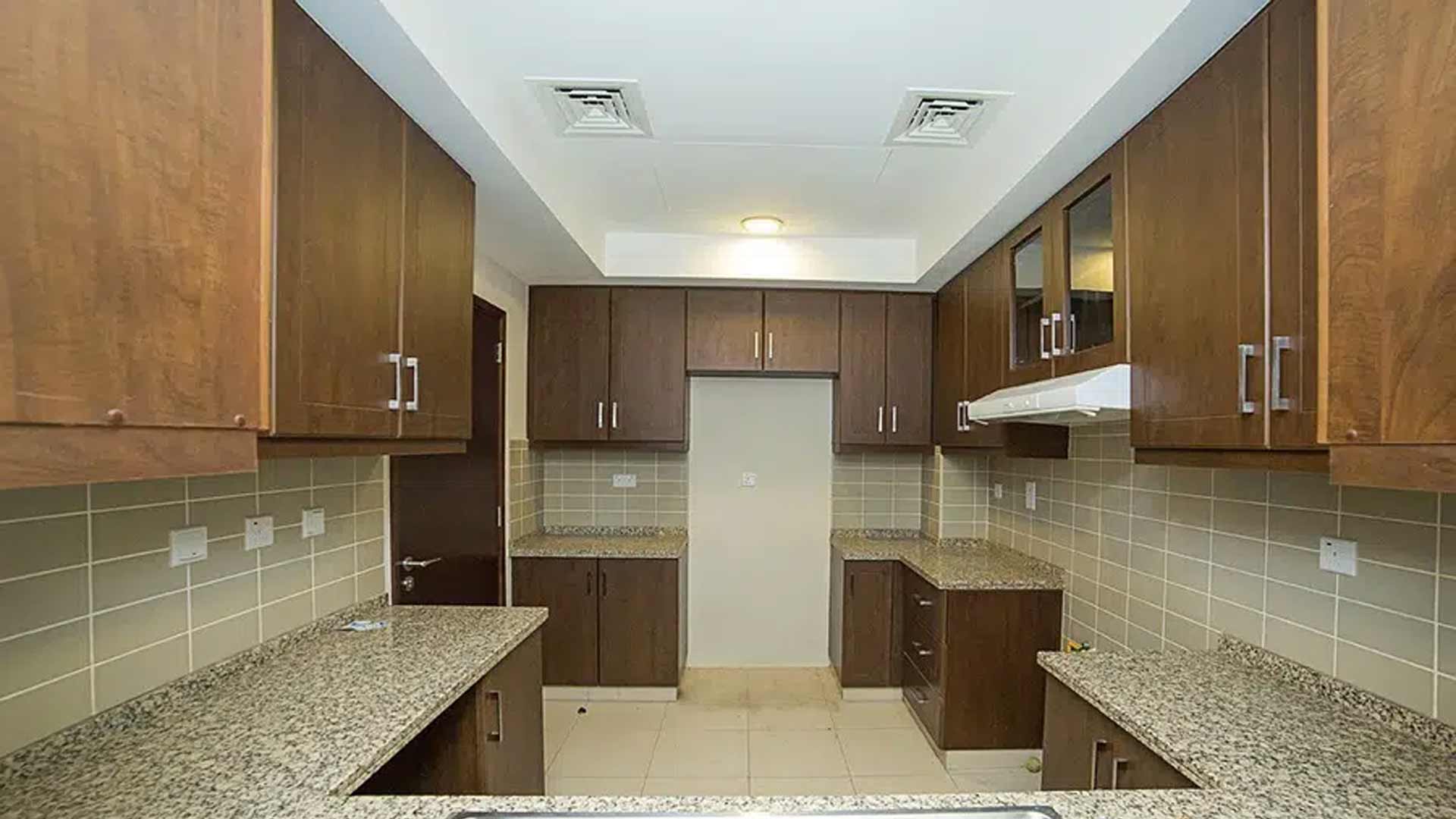Villa in Reem, Dubai, UAE, 4 bedrooms, 267 sq.m. No. 26634 - 2